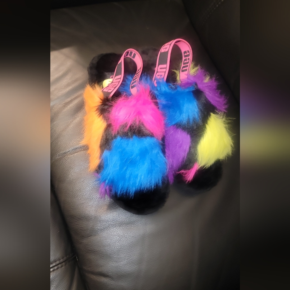 Ugg Fluff Yeah Sandals. - image 3